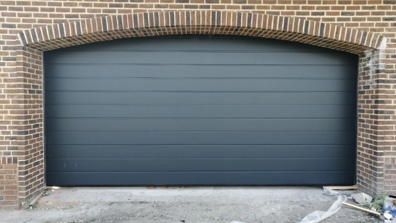 Типы монтажа секционных ворот