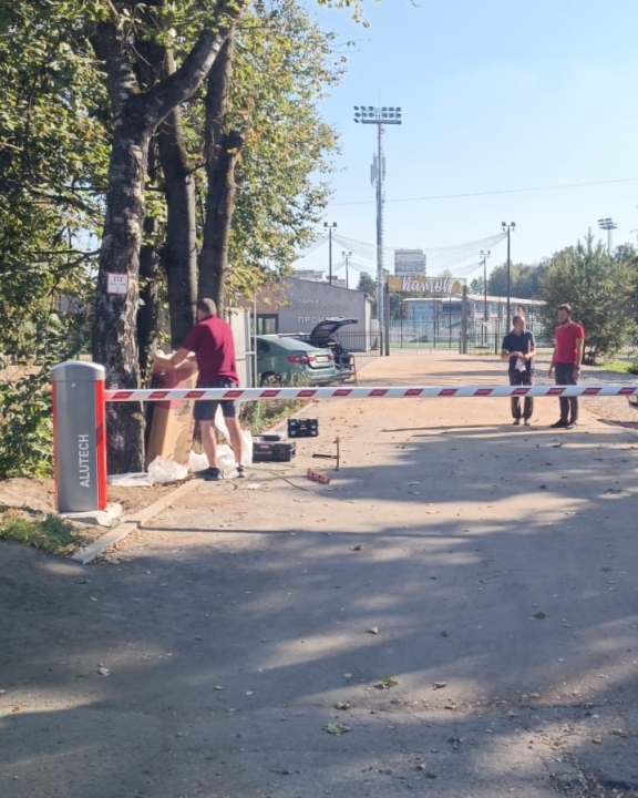 Шлагбаум Алютех на въезд на каток Марди Звенигород