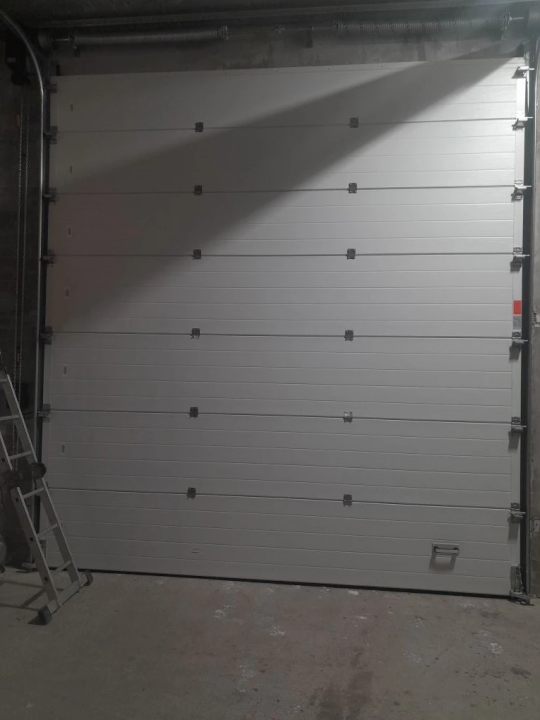 Промышленные секционные ворота ProPlus 3640x3950 Марди Истра