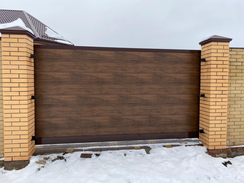 Откатные ворота Prestige 3800x2000 и калитка Prestige 900x2000 Марди Истра