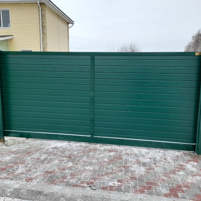 Въездные откатные ворота Prestige RAL 6005 зелёный мох Марди Старый Оскол