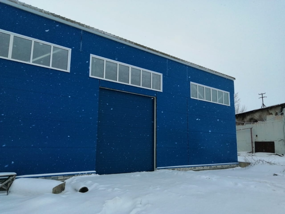 Секционные промышленные ворота RAL 5010 синий ProTrend Марди Звенигород