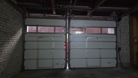 2 секционных гаражных ворот Trend с калитками со встроенными окнами Марди Апрелевка