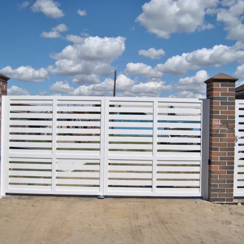 Въездные распашные ворота 3700х1985 и калитка 900х1985 RAL9016 белые Марди Старый Оскол