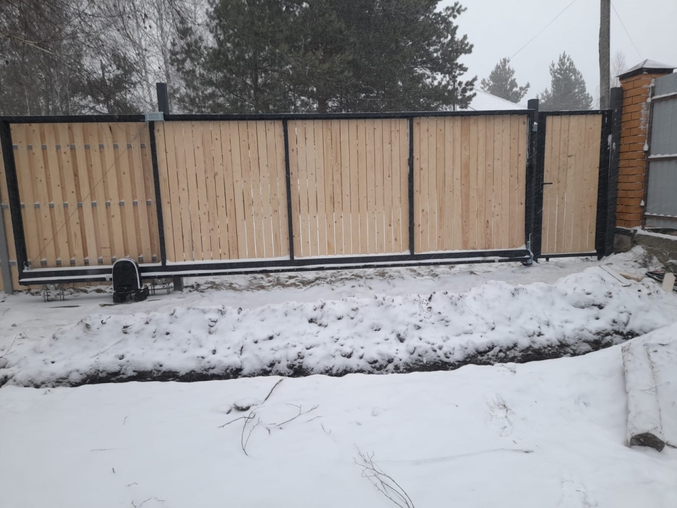 Въездные откатные ворота 3650х1875 и калитка 800х1875 с заполнением заказчика Марди Белгород