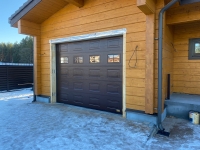 Секционные гаражные ворота Prestige 3320X2600, RAL 7024 серый графитовый, с окнами, с заполнением филенка Марди Воронеж