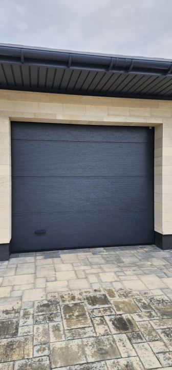 Секционные гаражные ворота Trend 2850х2125 микроволна RAL 7016 серый антрацит Марди Воронеж