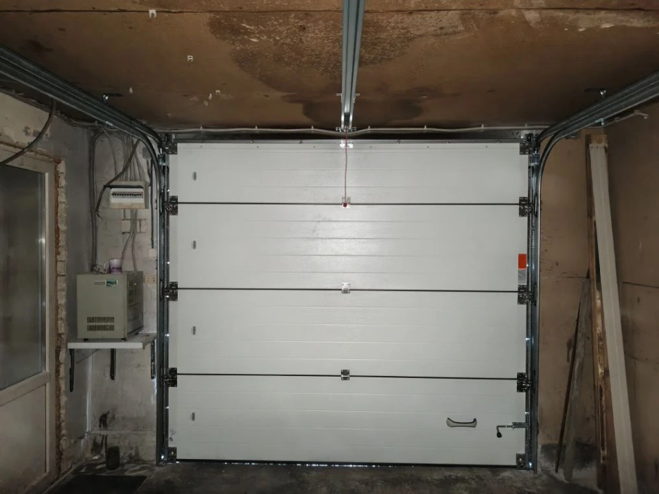 Гаражные секционные ворота Prestige 2550х3110 RAL8017 шоколадный Марди Воронеж