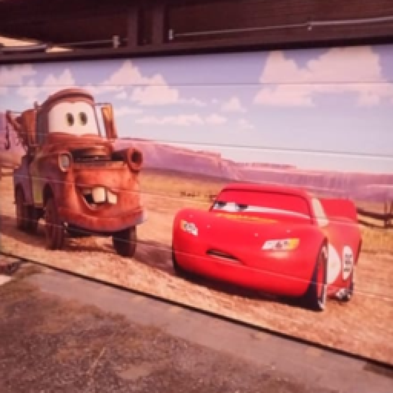 Секционные гаражные ворота Prestige с фотопечатью 3500x2200 Марди Старый Оскол