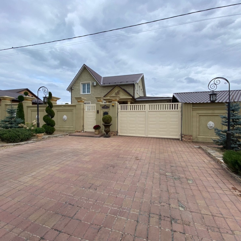 Въездные распашные ворота 4000х2200 и калитка 950х2000 RAL 9016 белый Марди Старый Оскол