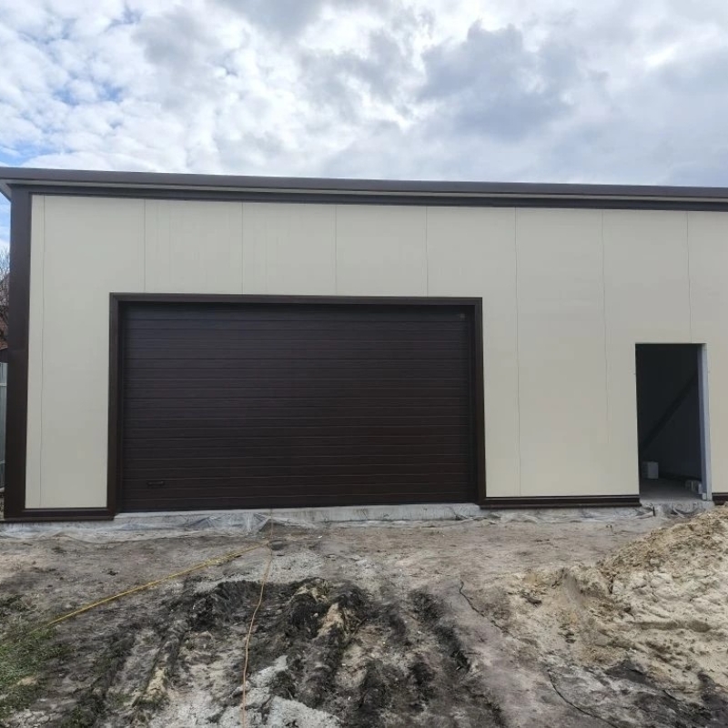 Секционные гаражные ворота Prestige 4500X2600, RAL8017 шоколадный Марди Старый Оскол